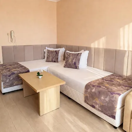 Hotell Ancora 2*
